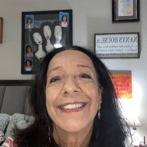 Meet your Posher, Nakia